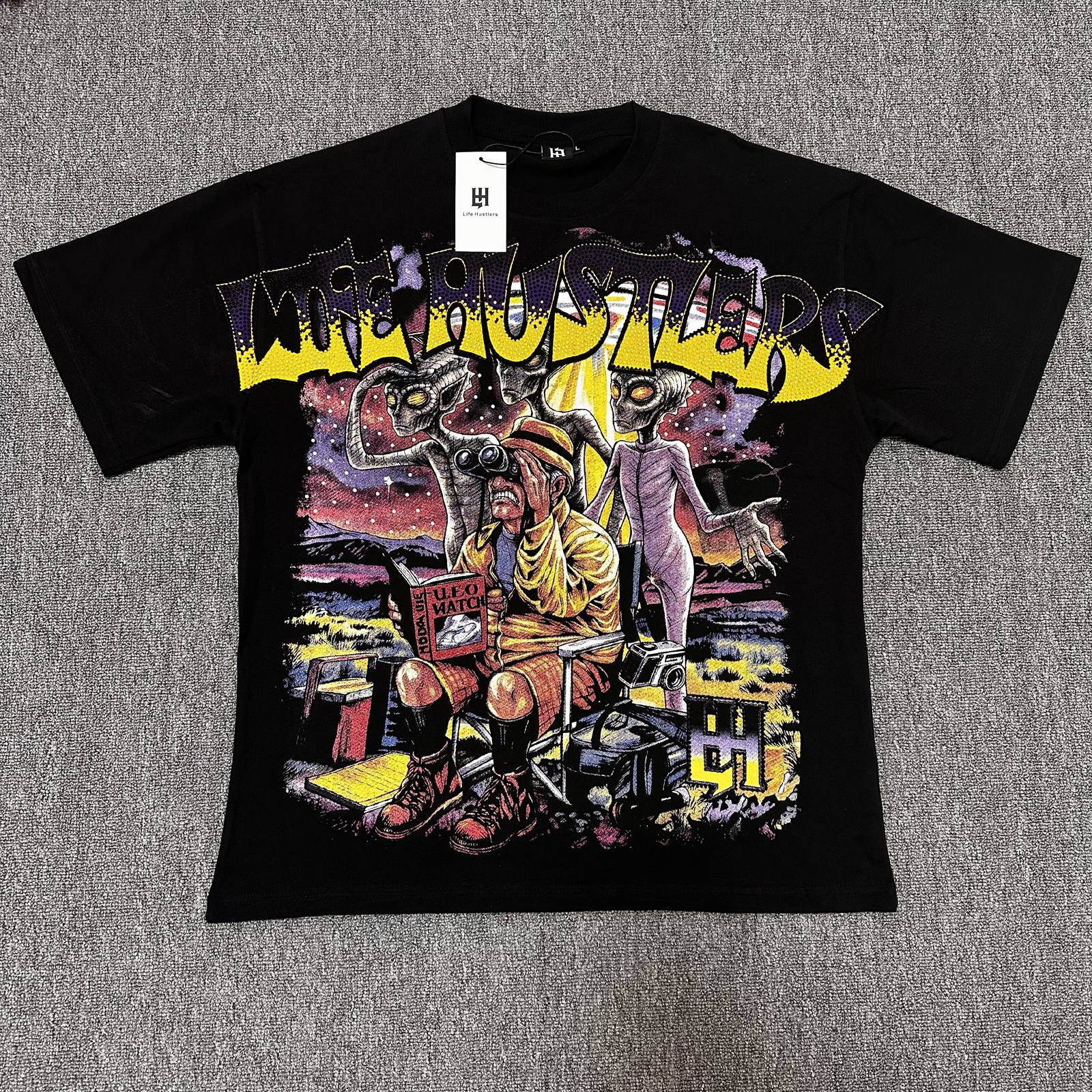 Life Hustlere Alien UFO Graphic T-Shirt — hero