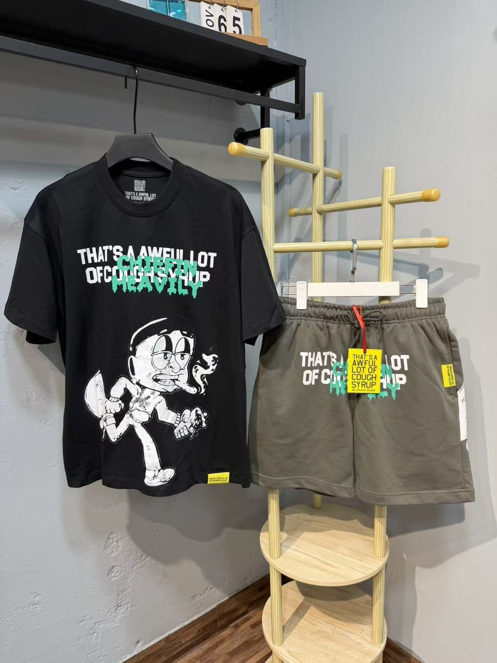 THAT'S A AWFUL LOT OF COUGH SYRUP Graphic Short-Sleeve Set — front