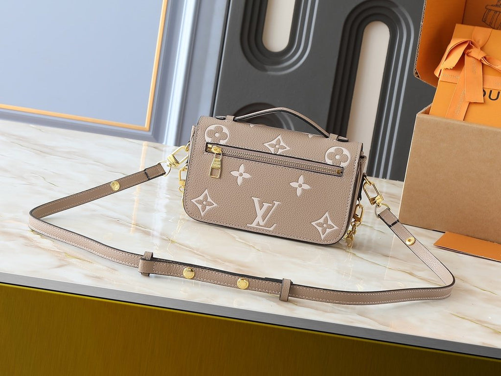 Louis Vuitton Pochette Métis East West Monogram Empreinte Bag — back