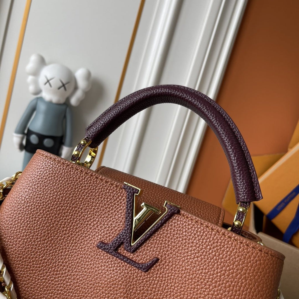 Louis Vuitton Capucines Daydream Floral Chain Handbag — detail