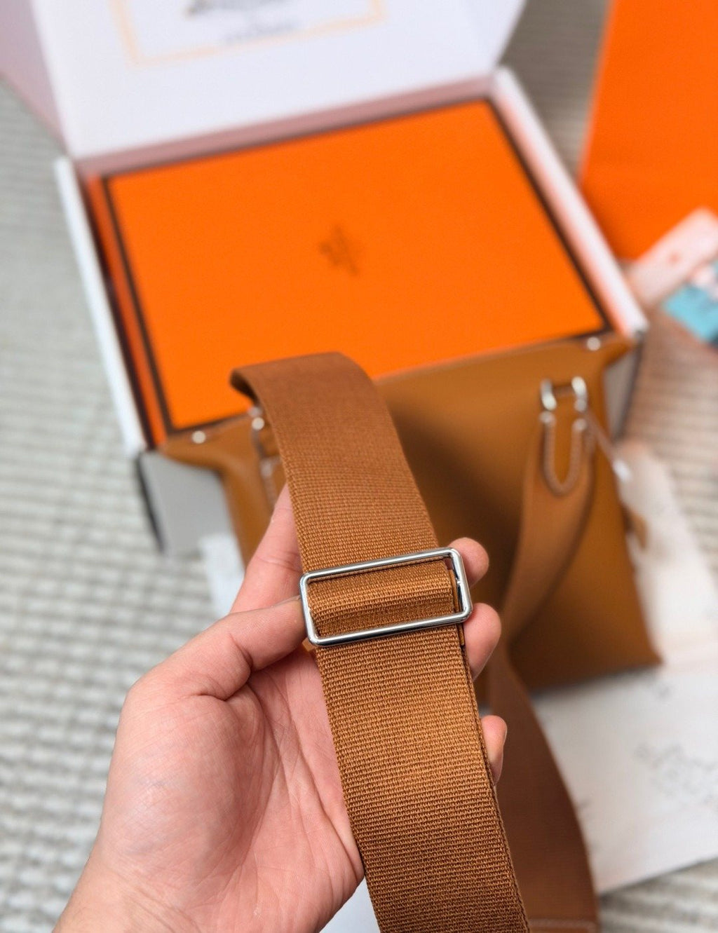 Hermès Videpoche Perforated H Crossbody Bag — detail