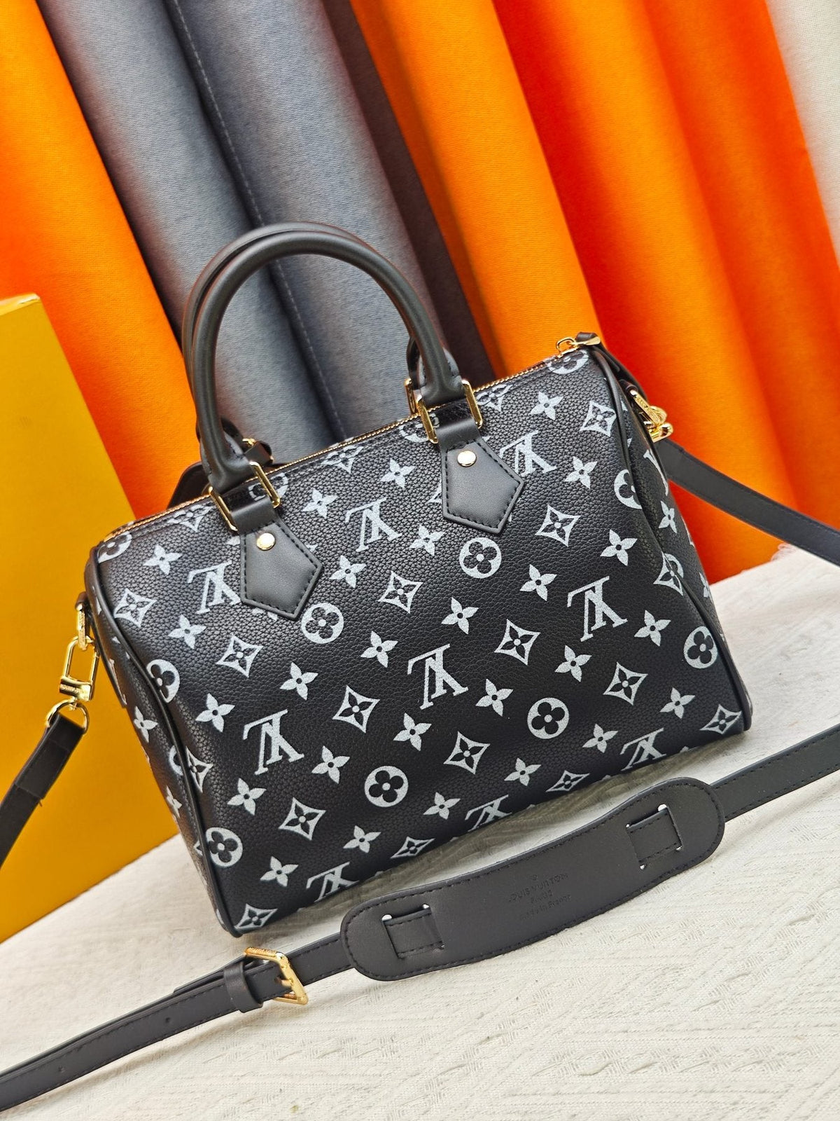 Louis Vuitton Speedy Bandoulière Monogram Bowling Bag — back