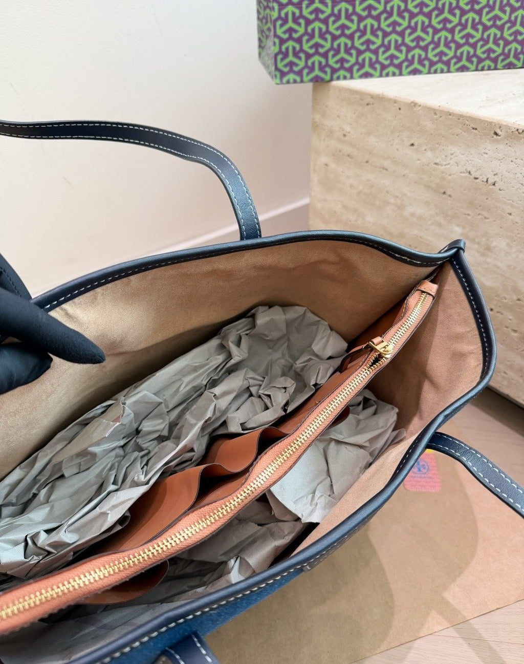 Tory Burch Patterned-Trim Shoulder Tote — detail