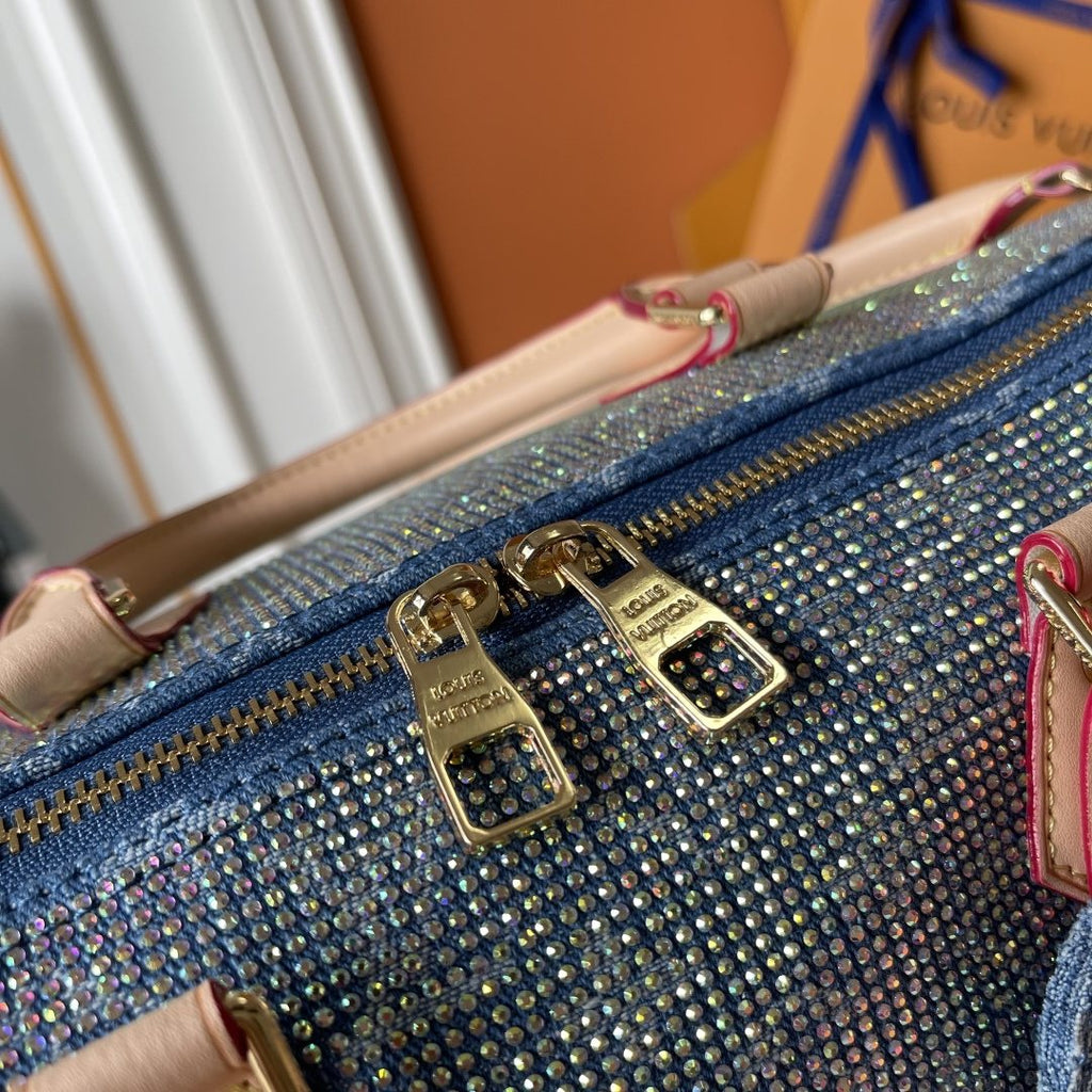 Louis Vuitton Speedy Bandoulière Crystal-Embellished Boston Bag — detail